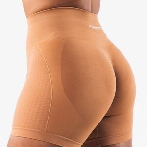 ALPHALETE AMPLIFY CONTOUR SHORT